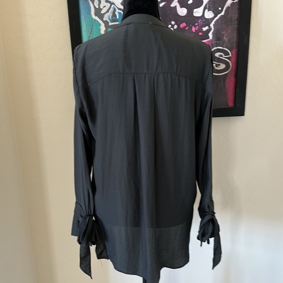 Super Cute Black Ellison Tab Collar Tie Cuff Shirt Size Medium - Picture 5 of 11